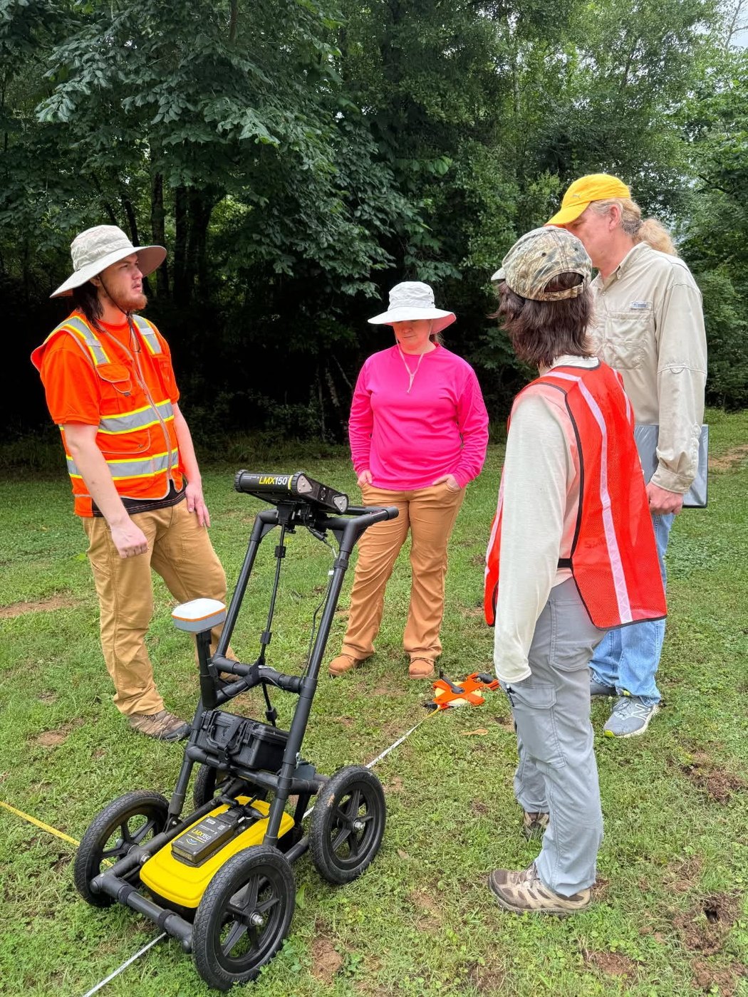 Participants learning to use Ground Penetrating Radar (GPR) at White’s Tavern